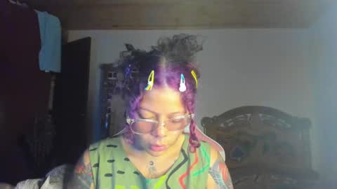 Snapshot of madam_sativa chatting on January 22, 2025, 2:35 pm di online show from January 22, 2025, 2:35 pm