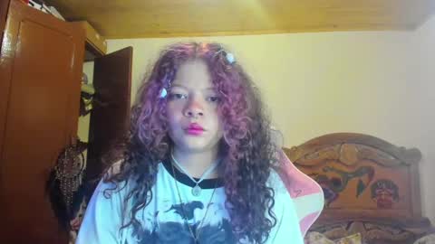 Snapshot of madam_sativa chatting on January 27, 2025, 7:13 pm di online show from January 27, 2025, 7:13 pm