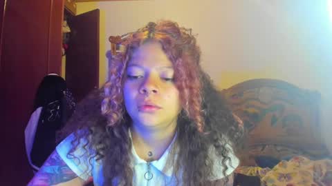 Snapshot of madam_sativa chatting on February 10, 2025, 10:51 pm di online show from February 10, 2025, 10:51 pm