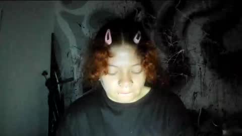 Snapshot of madam_sativa chatting on October 17, 2025, 6:54 pm di online show from October 17, 2025, 6:54 pm