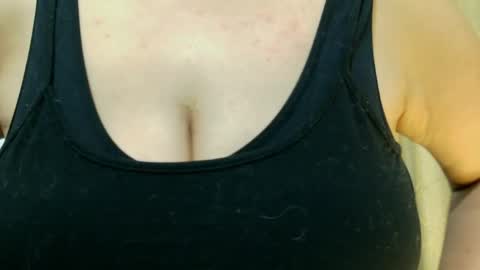 Snapshot of madame_desire_ chatting on March 18, 2026, 2:15 am madame_desire_ online show from March 18, 2026, 2:15 am