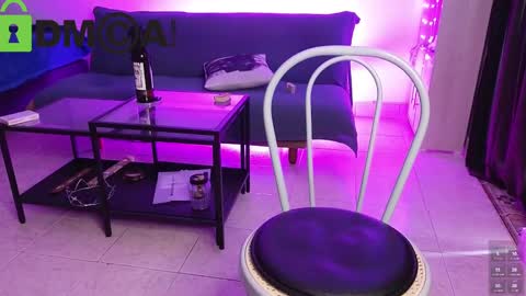 Snapshot of madame_lia chatting on March 8, 2025, 5:59 am Madame La online show from March 8, 2025, 5:59 am