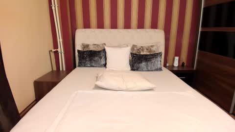 Snapshot of madamecrowford chatting on October 31, 2025, 1:23 pm Nora online show from October 31, 2025, 1:23 pm