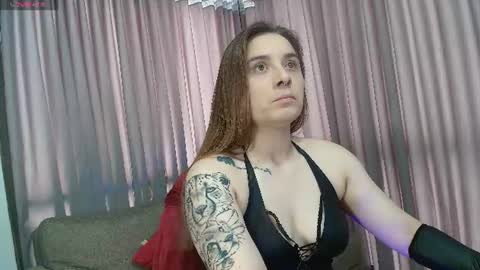 Snapshot of madamme_rachell chatting on June 10, 2026, 3:44 pm Rachell online show from June 10, 2026, 3:44 pm