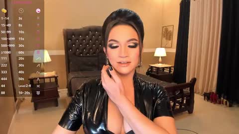 Snapshot of madammistressdominatrixxx chatting on February 3, 2025, 12:47 am Alison Kloss online show from February 3, 2025, 12:47 am