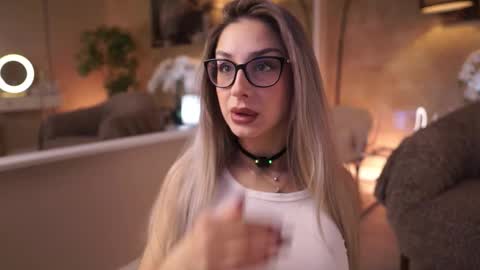 Maddie online show from March 4, 2026, 10:10 am