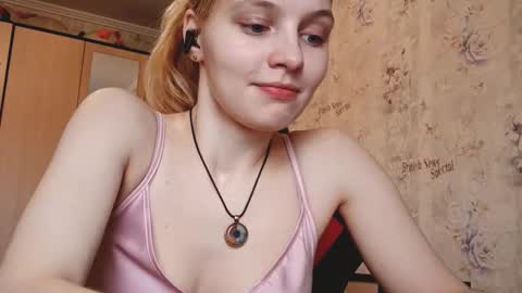 Snapshot of maddiecager chatting on March 2, 2026, 7:15 am Emma online show from March 2, 2026, 7:15 am