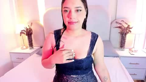 Snapshot of maddieevans_ chatting on November 28, 2025, 11:46 am Maddie online show from November 28, 2025, 11:46 am