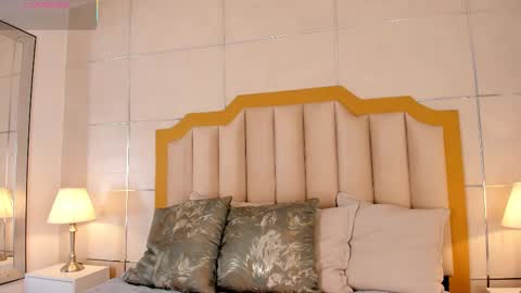 Snapshot of maddieparker chatting on December 4, 2025, 7:11 pm online show from December 4, 2025, 7:11 pm