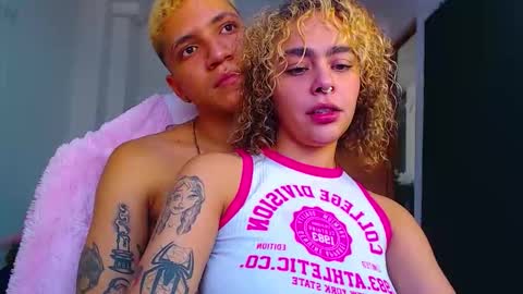 maddiie and clyde online show from November 19, 2025, 3:45 pm