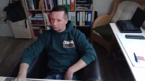 Mad4You online show from November 30, 2025, 2:43 pm