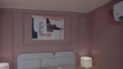 Maddy  online show from February 6, 2025, 10:37 am