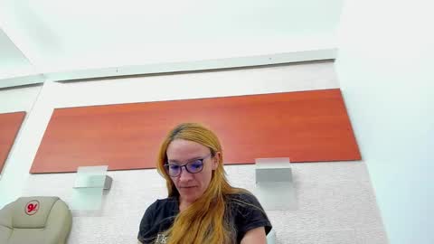 maddy cartter online show from December 3, 2025, 11:19 am