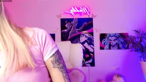 maddy_uwu online show from March 9, 2025, 11:03 pm