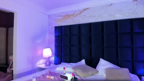 Maddy online show from September 25, 2025, 11:36 am