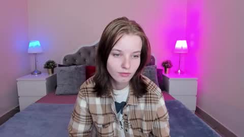 Snapshot of madelaines chatting on September 13, 2025, 9:42 am madelaines online show from September 13, 2025, 9:42 am