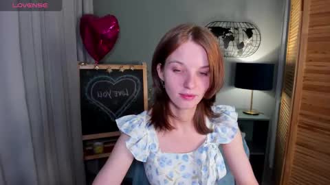 Snapshot of madelaines chatting on October 5, 2025, 10:46 am madelaines online show from October 5, 2025, 10:46 am