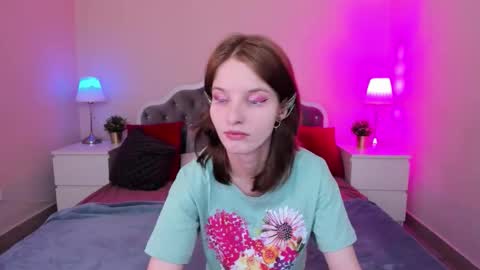 Snapshot of madelaines chatting on October 7, 2025, 9:28 am madelaines online show from October 7, 2025, 9:28 am