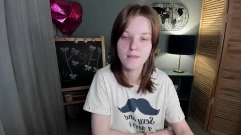 Snapshot of madelaines chatting on November 9, 2025, 9:18 am madelaines online show from November 9, 2025, 9:18 am