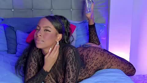 madeleinxxx_ online show from December 29, 2024, 9:06 am