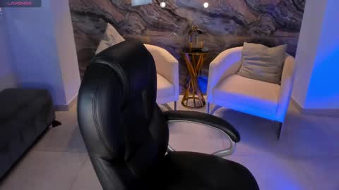 Snapshot of madelinefox_ chatting on March 12, 2025, 8:19 am Madeline online show from March 12, 2025, 8:19 am