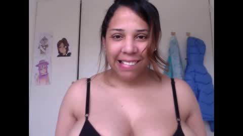 Snapshot of madellein chatting on October 21, 2025, 6:08 pm madellein online show from October 21, 2025, 6:08 pm