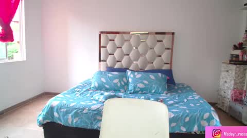 madelyn roses online show from September 11, 2025, 9:37 pm