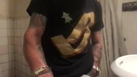 madeyoulook818 online show from March 24, 2026, 9:25 am