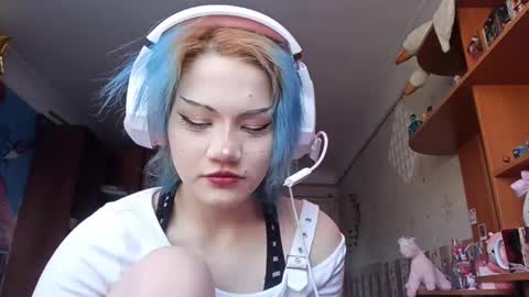 Alice Kaneki online show from February 9, 2026, 5:55 am