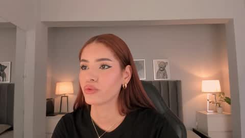 Madie  online show from September 18, 2025, 11:12 am