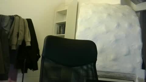 madio1187940 online show from September 25, 2025, 12:14 am