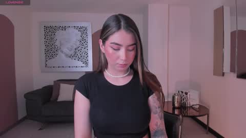 Maddi Collins online show from October 14, 2025, 8:42 pm