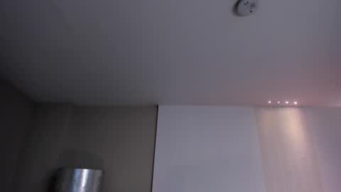 Maddi Collins online show from December 1, 2025, 11:59 am