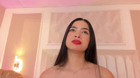 Snapshot of madisson_fox1 chatting on February 25, 2026, 12:37 pm online show from February 25, 2026, 12:37 pm