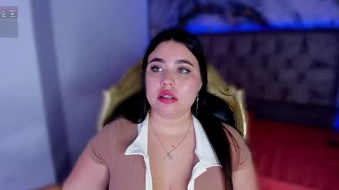 madissonlee__ online show from October 2, 2025, 7:43 pm