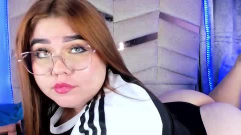 madissonlee__ online show from April 11, 2026, 10:58 pm