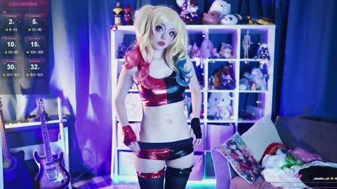 Snapshot of madnessalise chatting on January 17, 2026, 8:01 pm Alice online show from January 17, 2026, 8:01 pm