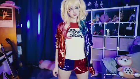 Snapshot of madnessalise chatting on March 28, 2026, 7:46 pm Alice online show from March 28, 2026, 7:46 pm