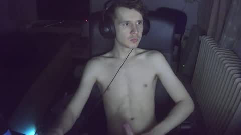 Snapshot of madnessss1215 chatting on February 26, 2026, 6:07 pm madnessss1215 online show from February 26, 2026, 6:07 pm