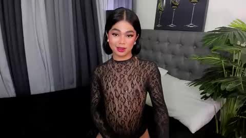 madonnajhonson online show from October 25, 2025, 2:13 pm