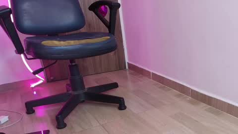 mady  online show from March 2, 2025, 6:37 am