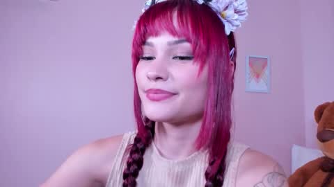 Mae Lyra online show from October 20, 2025, 10:10 pm