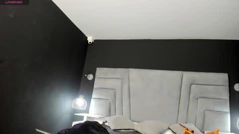 MAEE ANGELS online show from December 11, 2024, 8:28 pm