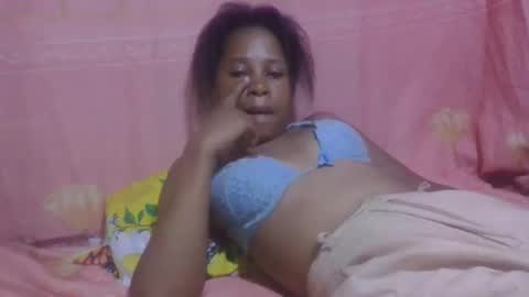 Snapshot of maevafanella chatting on January 18, 2026, 8:34 pm maevafanella online show from January 18, 2026, 8:34 pm