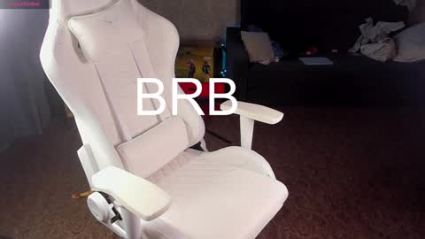 Maevee online show from December 24, 2024, 9:06 am