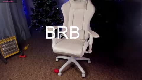 Maevee online show from January 3, 2025, 9:15 am