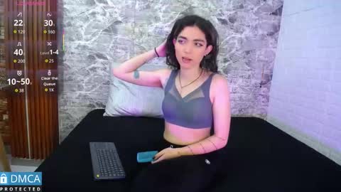 maevekuro online show from September 19, 2025, 3:08 am