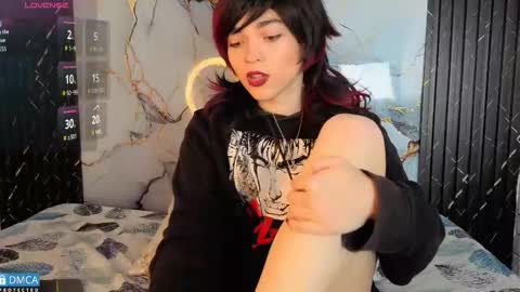 maevekuro online show from November 10, 2025, 3:38 am