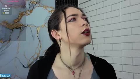 maevekuro online show from April 13, 2026, 3:01 am