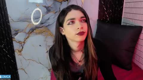 maevekuro online show from April 15, 2026, 1:56 am